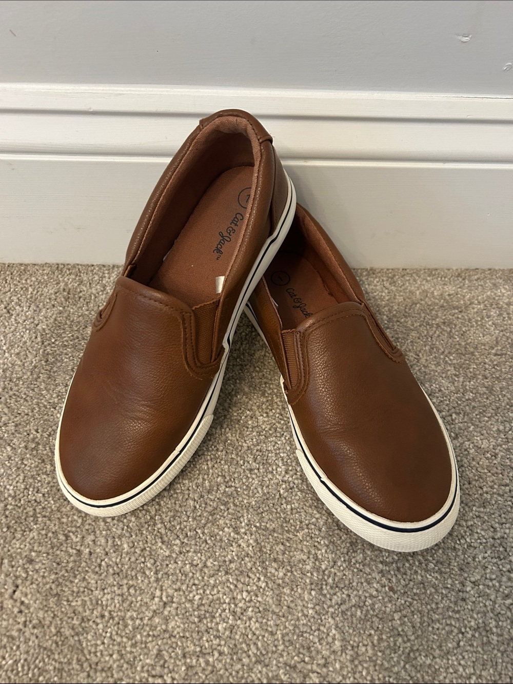 Cat & Jack Boys Brown Faux Leather Slip On Sneakers Size 1